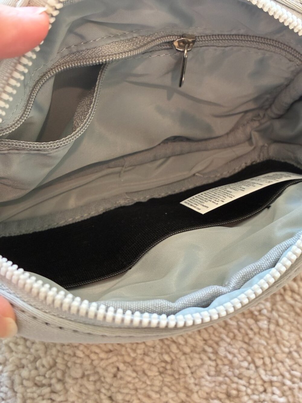 Vooray Companion Crossbody Bag Purse - Picture 7 of 12